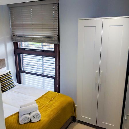 Lt Grove Apartment - Stratford ロンドン エクステリア 写真