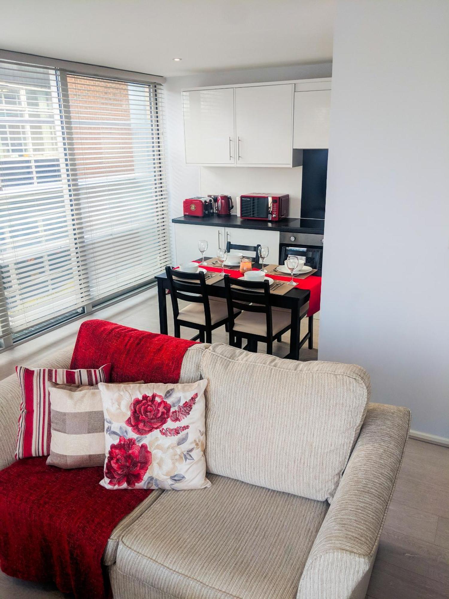 Lt Grove Apartment - Stratford ロンドン エクステリア 写真